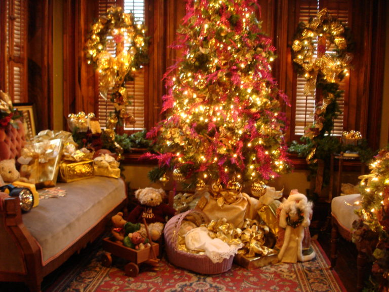 teaching children at christmas