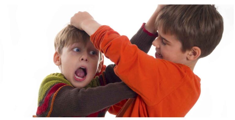kids hurt two boys fight