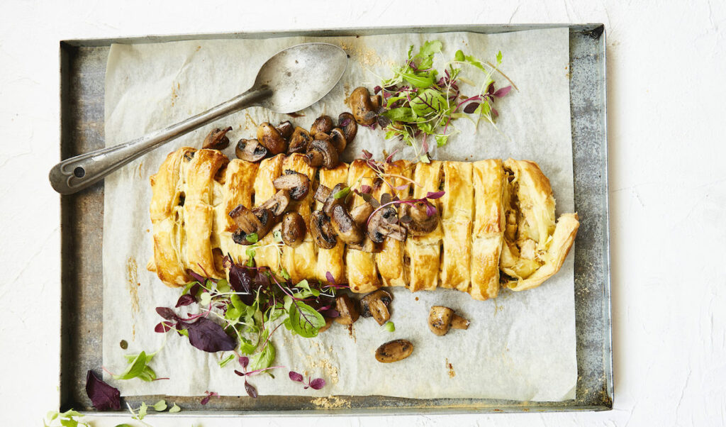 pie chicken and mushroom