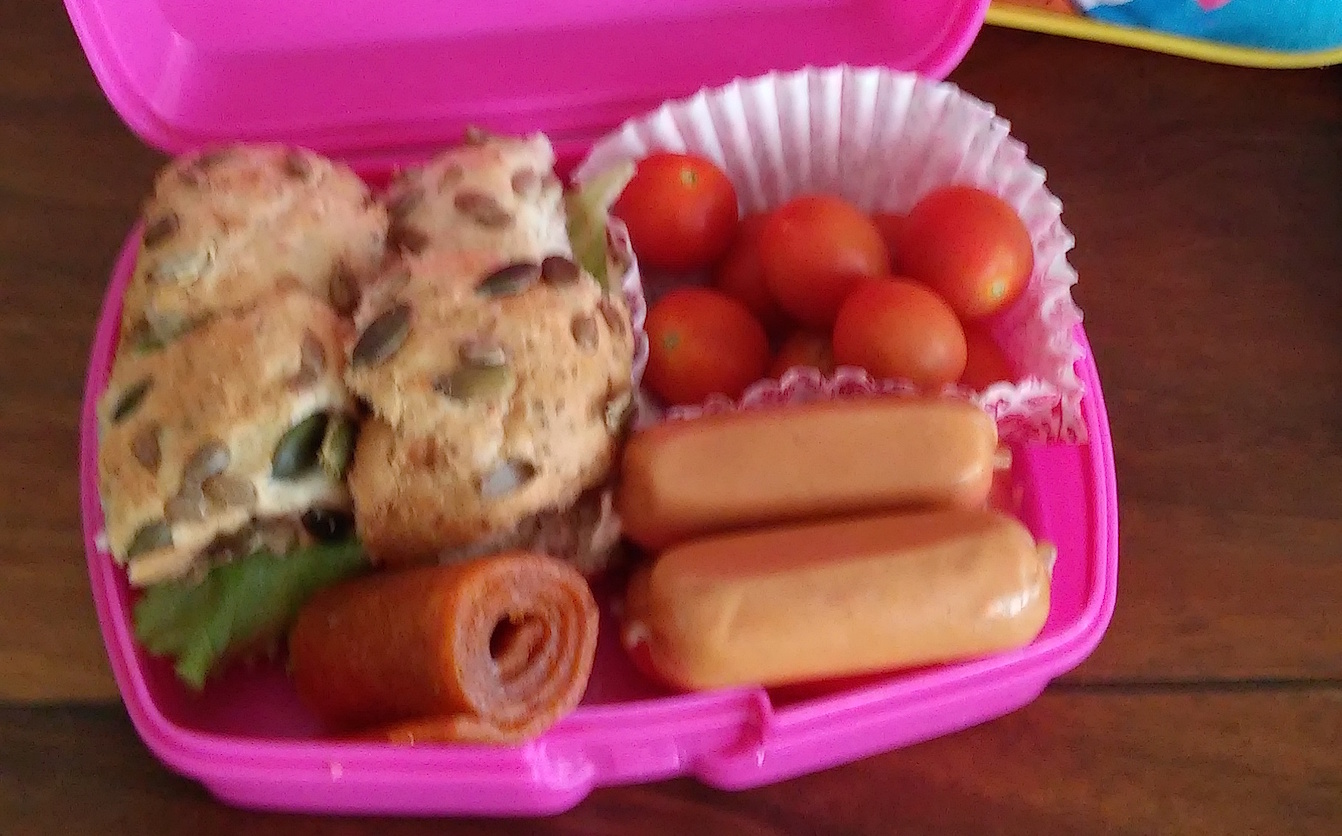 Cheese-and-apricot-roll